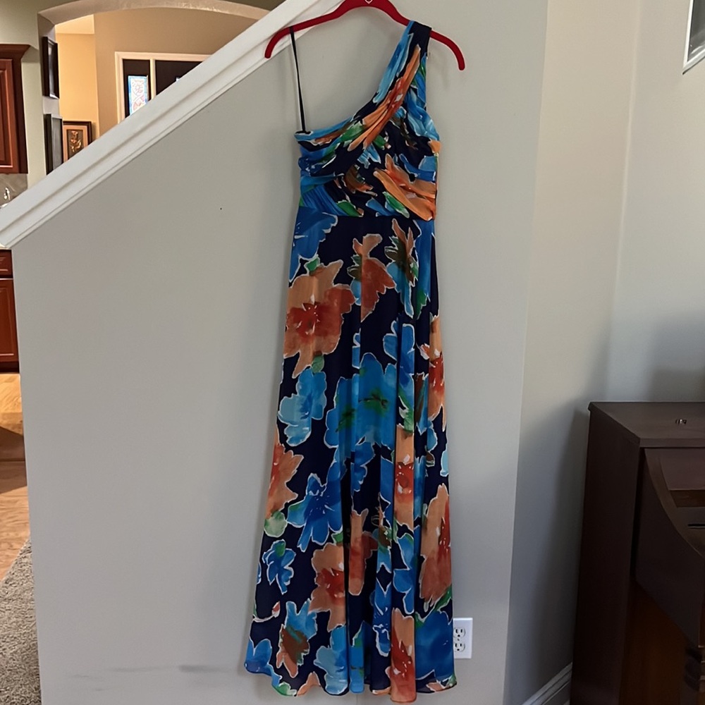 LAUREN RALPH LAUREN Floral Georgette One-Shoulder Gown. - Picture 6 of 11